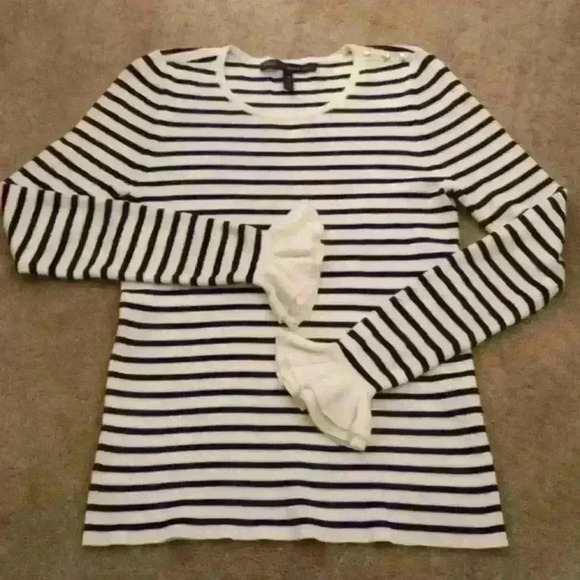 WHITE HOUSE BLACK MARKET BLACK/WHITE STRIPED BELL SLEEVE SWEATER SIZE XS - Picture 1 of 11